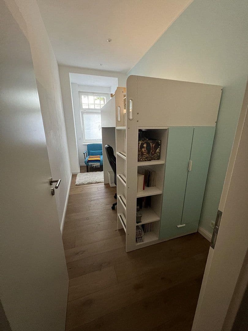 Prodej bytu 3+1 99 m², Heesestraße 18, Berlin, Berlín Prodej bytu 3+1 99 m², Heesestraße 18, Berlin, Berlín