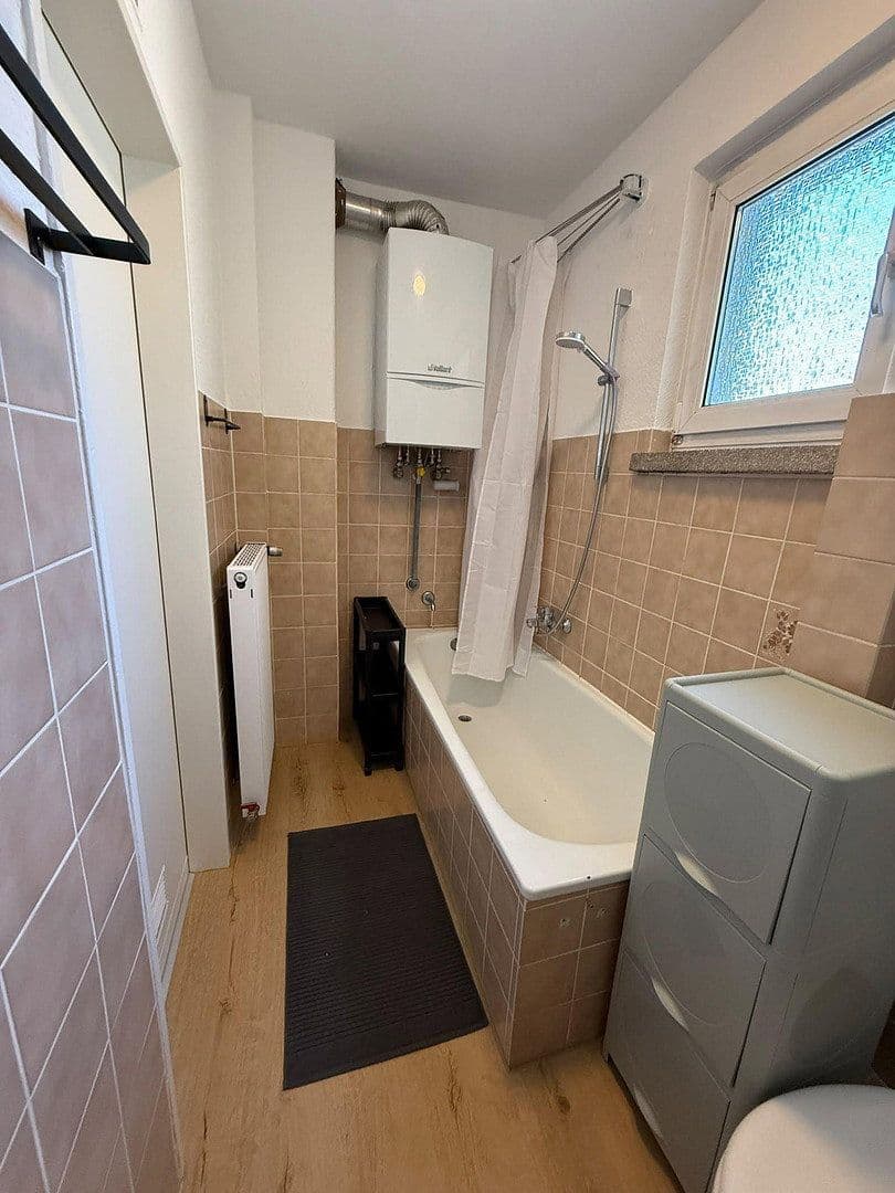 Pronájem bytu 1+1 40 m², Kaiser-Wilhelm-Ring 39, Mainz, Porýní-Falc Pronájem bytu 1+1 40 m², Kaiser-Wilhelm-Ring 39, Mainz, Porýní-Falc