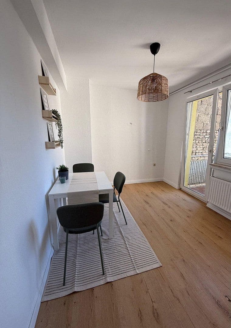 Pronájem bytu 1+1 40 m², Kaiser-Wilhelm-Ring 39, Mainz, Porýní-Falc Pronájem bytu 1+1 40 m², Kaiser-Wilhelm-Ring 39, Mainz, Porýní-Falc