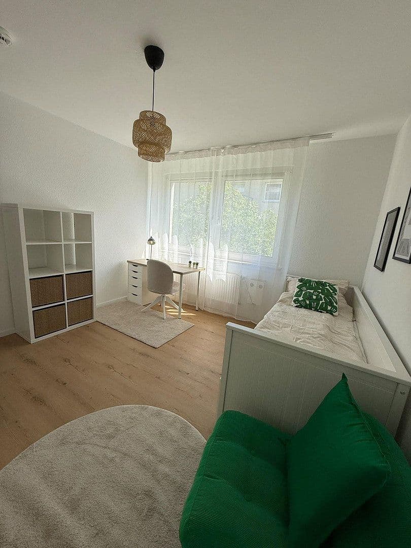 Pronájem bytu 1+1 40 m², Kaiser-Wilhelm-Ring 39, Mainz, Porýní-Falc Pronájem bytu 1+1 40 m², Kaiser-Wilhelm-Ring 39, Mainz, Porýní-Falc
