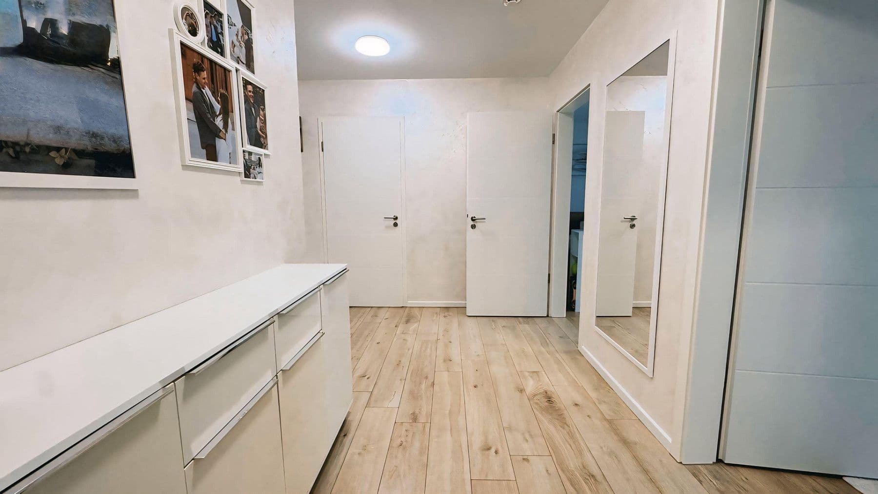 Pronájem bytu 3+1 93 m², Hannenstieg 78, Hamburg, Hamburg Pronájem bytu 3+1 93 m², Hannenstieg 78, Hamburg, Hamburg