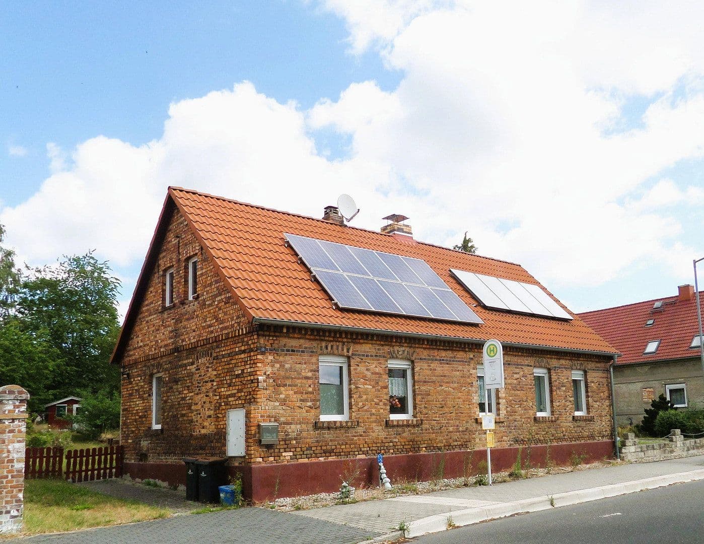Prodej domu 97 m², pozemek 1.267 m², Lauchhammer, Braniborsko Prodej domu 97 m², pozemek 1.267 m², Lauchhammer, Braniborsko