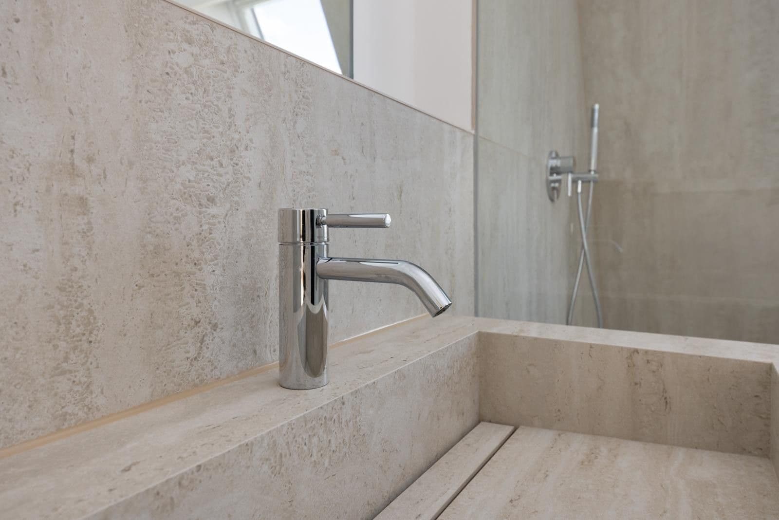 Prodej bytu 3+1 82 m², Schönebergerstraße 9, Berlin, Berlín Prodej bytu 3+1 82 m², Schönebergerstraße 9, Berlin, Berlín