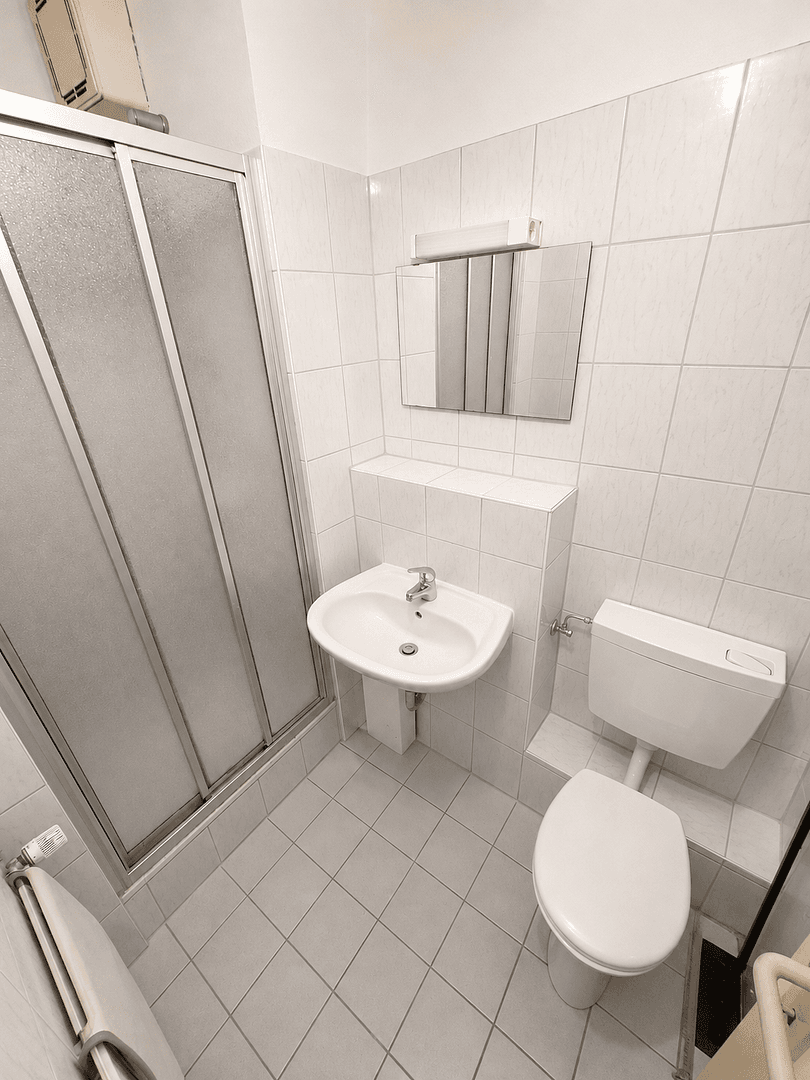 Pronájem bytu 1+1 25 m², Essen, Severní Porýní-Vestfálsko Pronájem bytu 1+1 25 m², Essen, Severní Porýní-Vestfálsko