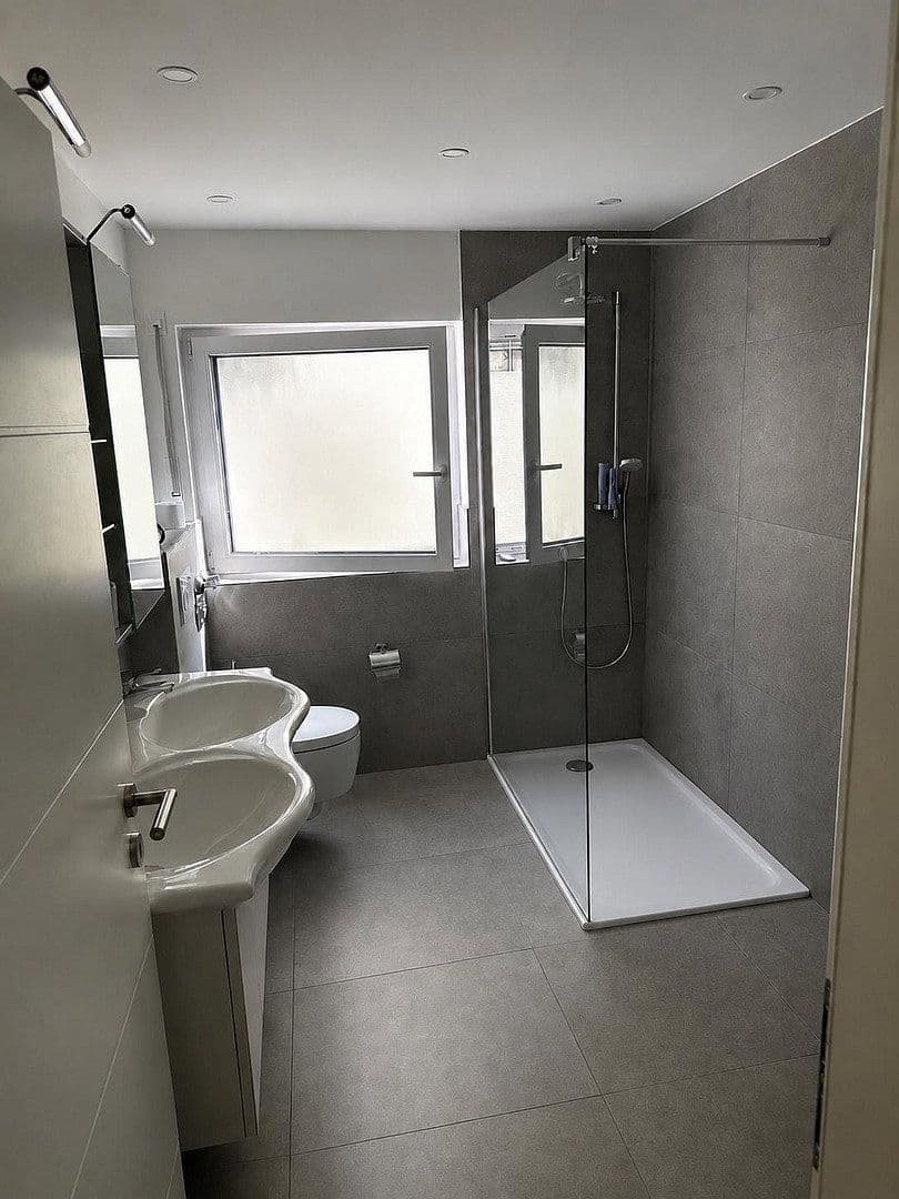 Pronájem bytu 3+1 107 m², Eichenweg 3, Waldbronn, Bádensko-Württembersko Pronájem bytu 3+1 107 m², Eichenweg 3, Waldbronn, Bádensko-Württembersko