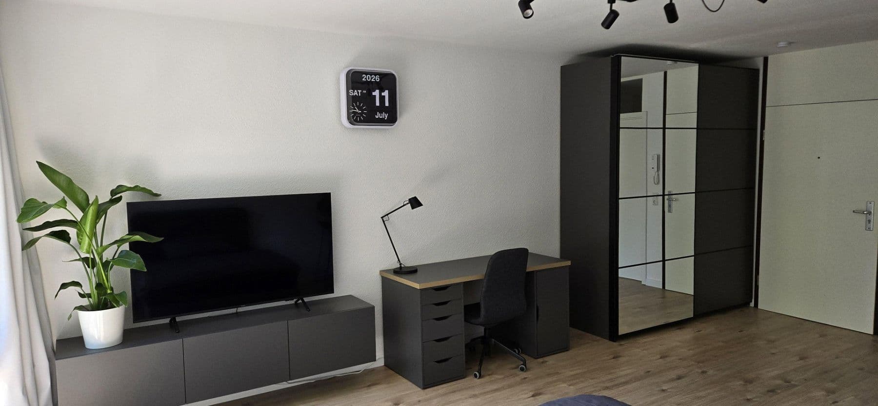 Pronájem bytu 1+1 33 m², Wiener Weg 1a, Köln, Severní Porýní-Vestfálsko Pronájem bytu 1+1 33 m², Wiener Weg 1a, Köln, Severní Porýní-Vestfálsko