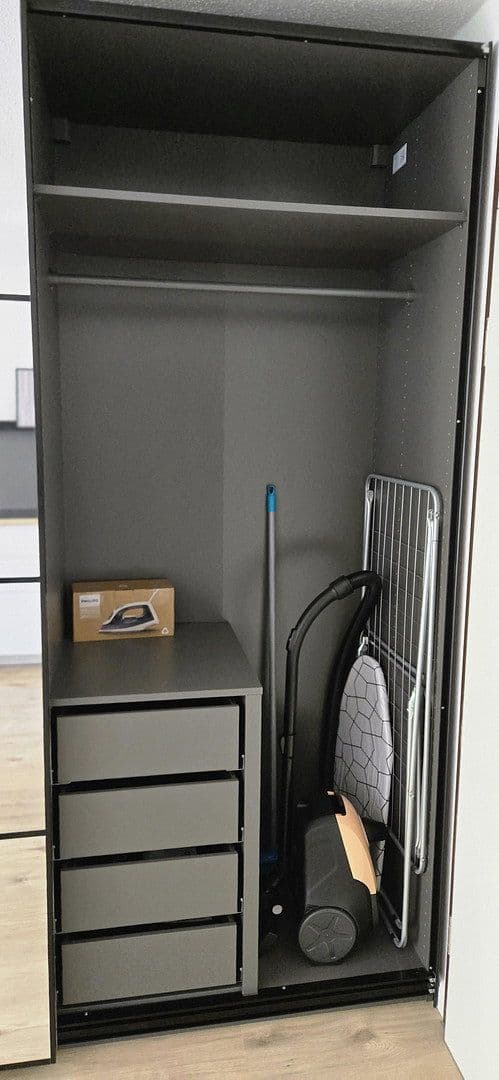Pronájem bytu 1+1 33 m², Wiener Weg 1a, Köln, Severní Porýní-Vestfálsko Pronájem bytu 1+1 33 m², Wiener Weg 1a, Köln, Severní Porýní-Vestfálsko