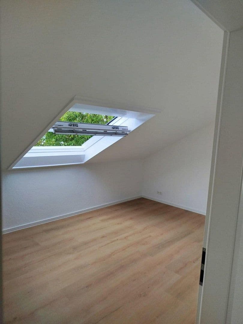 Pronájem bytu 2+1 59 m², Hölzernerstrasse 14, Eberstadt, Bádensko-Württembersko Pronájem bytu 2+1 59 m², Hölzernerstrasse 14, Eberstadt, Bádensko-Württembersko