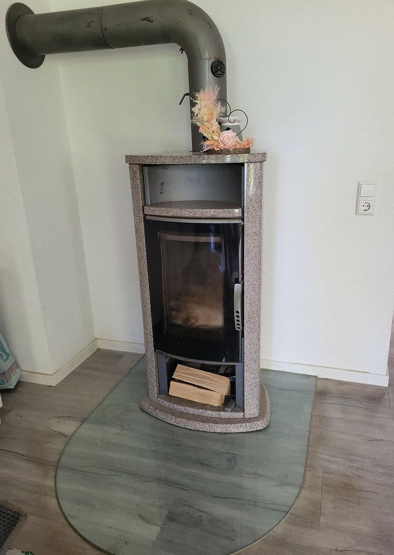 Prodej domu 152 m², pozemek 254 m², Bugostr., 15, Salem, Bádensko-Württembersko Prodej domu 152 m², pozemek 254 m², Bugostr., 15, Salem, Bádensko-Württembersko