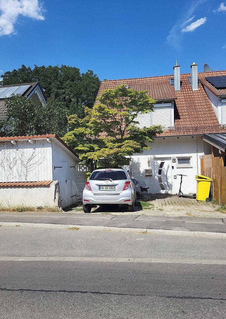 Prodej domu 152 m², pozemek 254 m², Bugostr., 15, Salem, Bádensko-Württembersko Prodej domu 152 m², pozemek 254 m², Bugostr., 15, Salem, Bádensko-Württembersko