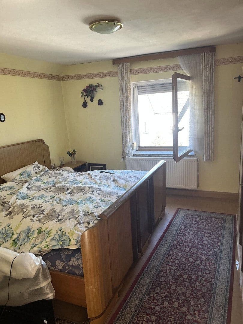 Prodej domu 88 m², pozemek 140 m², Landshut, Bavorsko Prodej domu 88 m², pozemek 140 m², Landshut, Bavorsko