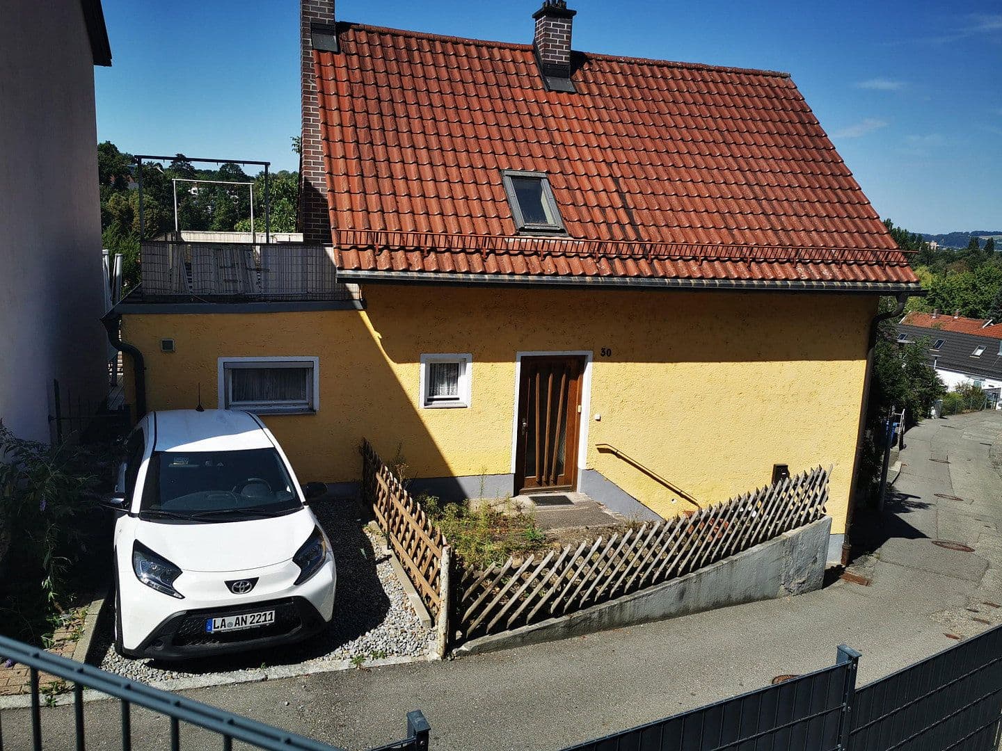 Prodej domu 88 m², pozemek 140 m², Landshut, Bavorsko Prodej domu 88 m², pozemek 140 m², Landshut, Bavorsko