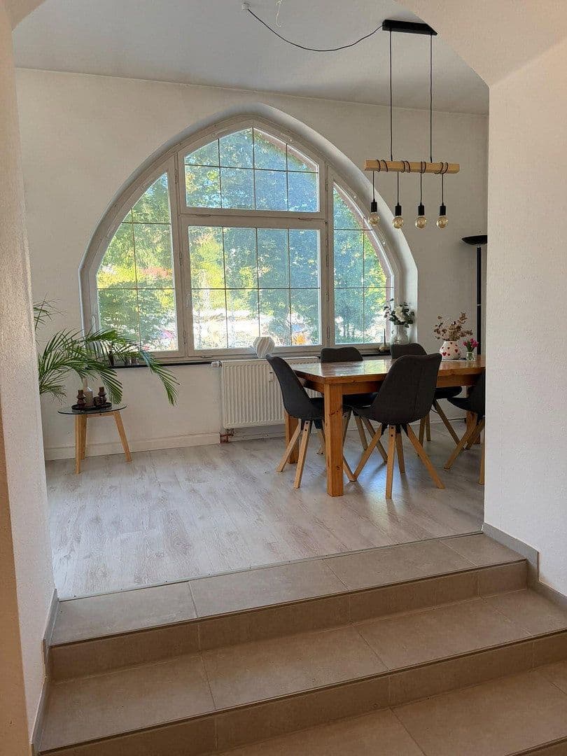 Pronájem bytu 4+1 104 m², Bahnhofstr. 25, Mosbach, Bádensko-Württembersko Pronájem bytu 4+1 104 m², Bahnhofstr. 25, Mosbach, Bádensko-Württembersko