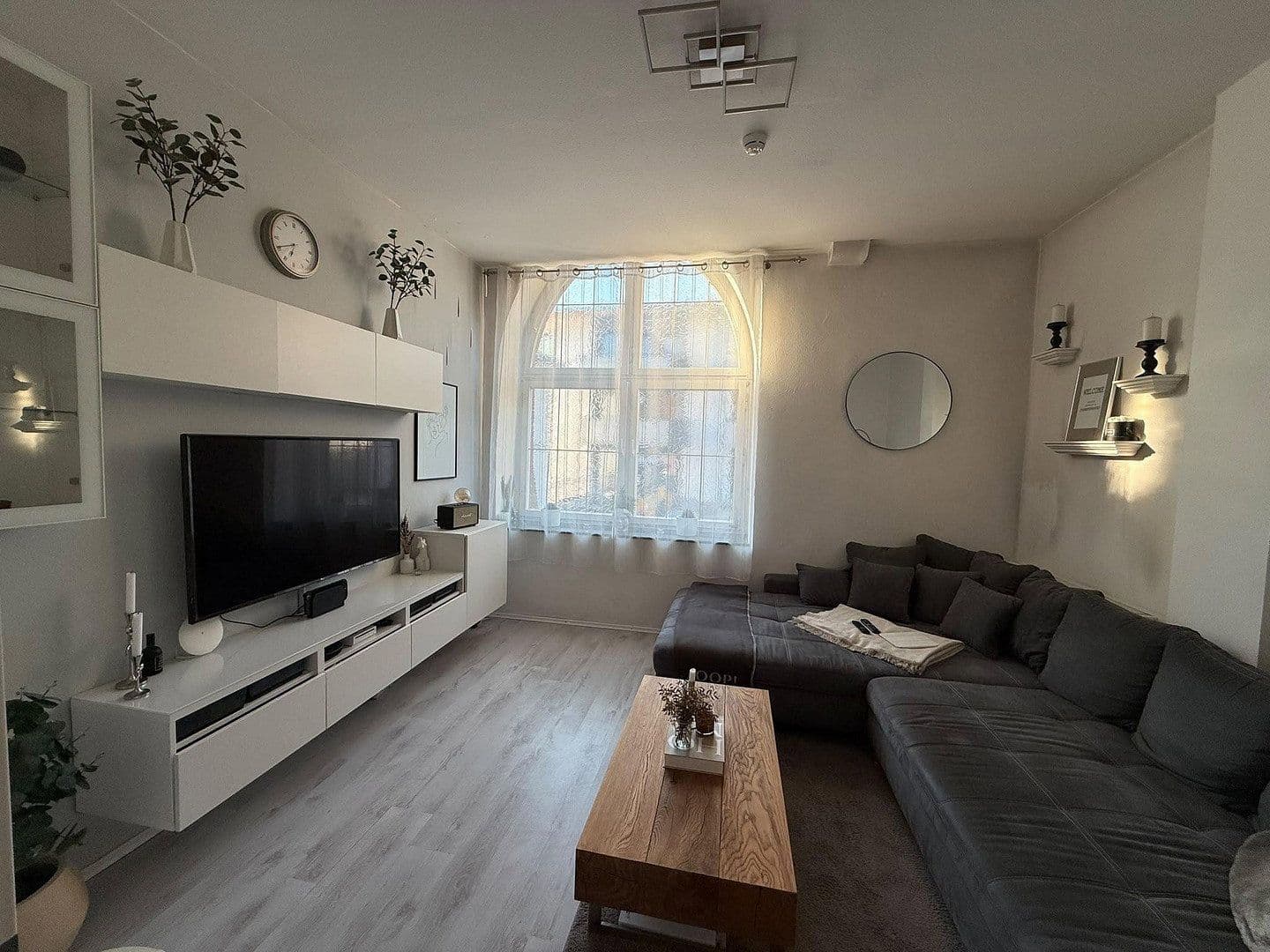 Pronájem bytu 4+1 104 m², Bahnhofstr. 25, Mosbach, Bádensko-Württembersko Pronájem bytu 4+1 104 m², Bahnhofstr. 25, Mosbach, Bádensko-Württembersko