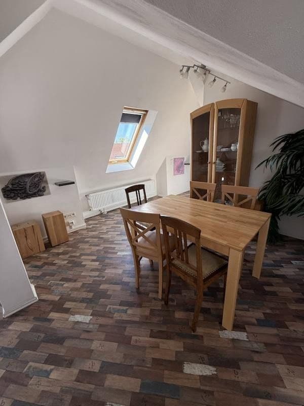 Pronájem bytu 1+kk 49 m², Schurwaldstr. 61, Stuttgart, Bádensko-Württembersko Pronájem bytu 1+kk 49 m², Schurwaldstr. 61, Stuttgart, Bádensko-Württembersko
