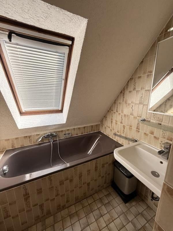 Pronájem bytu 1+kk 49 m², Schurwaldstr. 61, Stuttgart, Bádensko-Württembersko Pronájem bytu 1+kk 49 m², Schurwaldstr. 61, Stuttgart, Bádensko-Württembersko