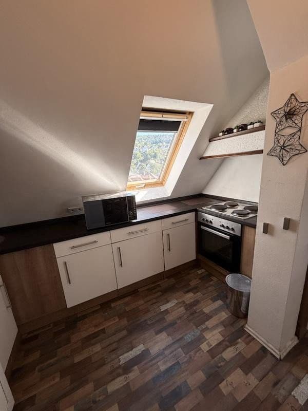 Pronájem bytu 1+kk 49 m², Schurwaldstr. 61, Stuttgart, Bádensko-Württembersko Pronájem bytu 1+kk 49 m², Schurwaldstr. 61, Stuttgart, Bádensko-Württembersko