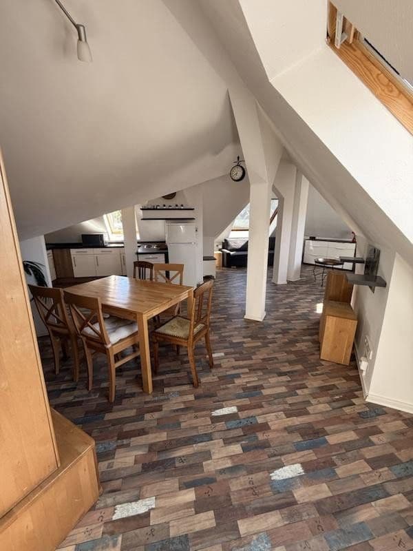 Pronájem bytu 1+kk 49 m², Schurwaldstr. 61, Stuttgart, Bádensko-Württembersko Pronájem bytu 1+kk 49 m², Schurwaldstr. 61, Stuttgart, Bádensko-Württembersko