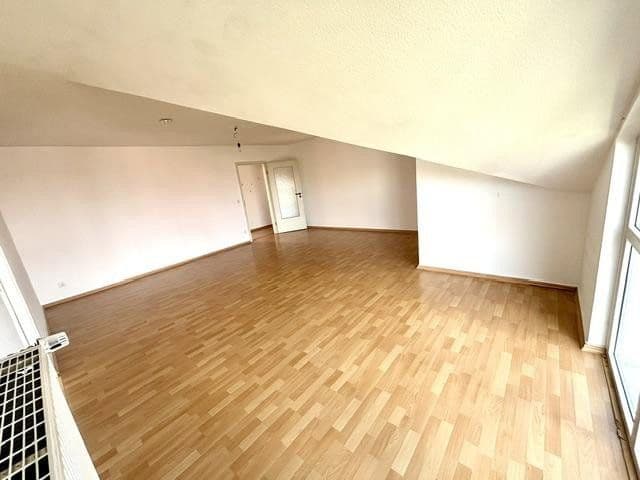 Pronájem bytu 3+1 89 m², Gubiner Str.8, Laatzen, Dolní Sasko Pronájem bytu 3+1 89 m², Gubiner Str.8, Laatzen, Dolní Sasko