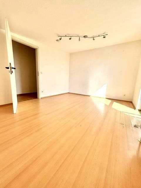 Pronájem bytu 3+1 89 m², Gubiner Str.8, Laatzen, Dolní Sasko Pronájem bytu 3+1 89 m², Gubiner Str.8, Laatzen, Dolní Sasko