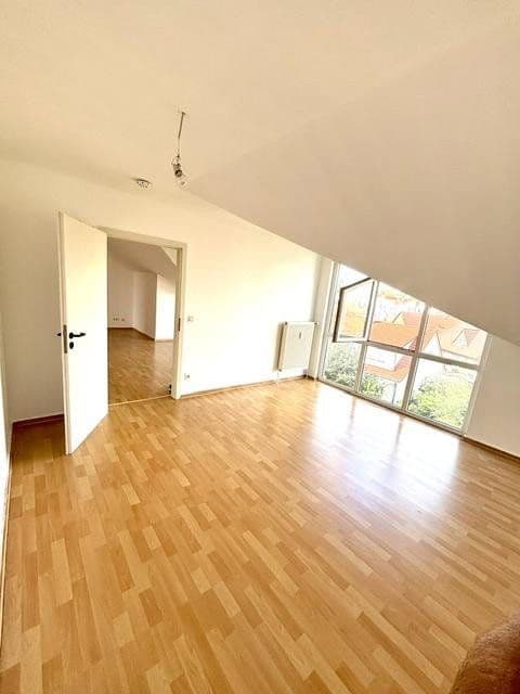 Pronájem bytu 3+1 89 m², Gubiner Str.8, Laatzen, Dolní Sasko Pronájem bytu 3+1 89 m², Gubiner Str.8, Laatzen, Dolní Sasko