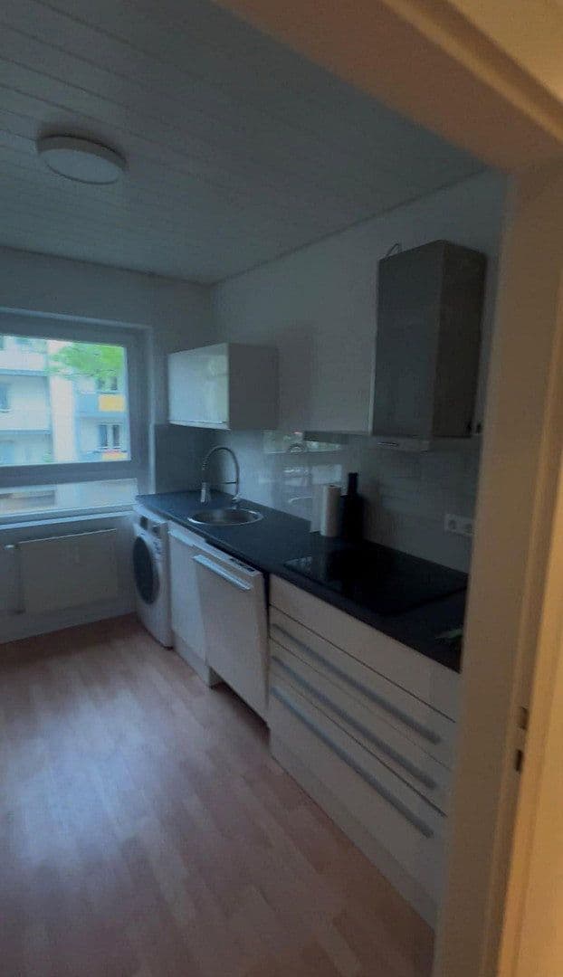 Pronájem bytu 70 m², Grötzinger Str. 50, Karlsruhe, Bádensko-Württembersko Pronájem bytu 70 m², Grötzinger Str. 50, Karlsruhe, Bádensko-Württembersko