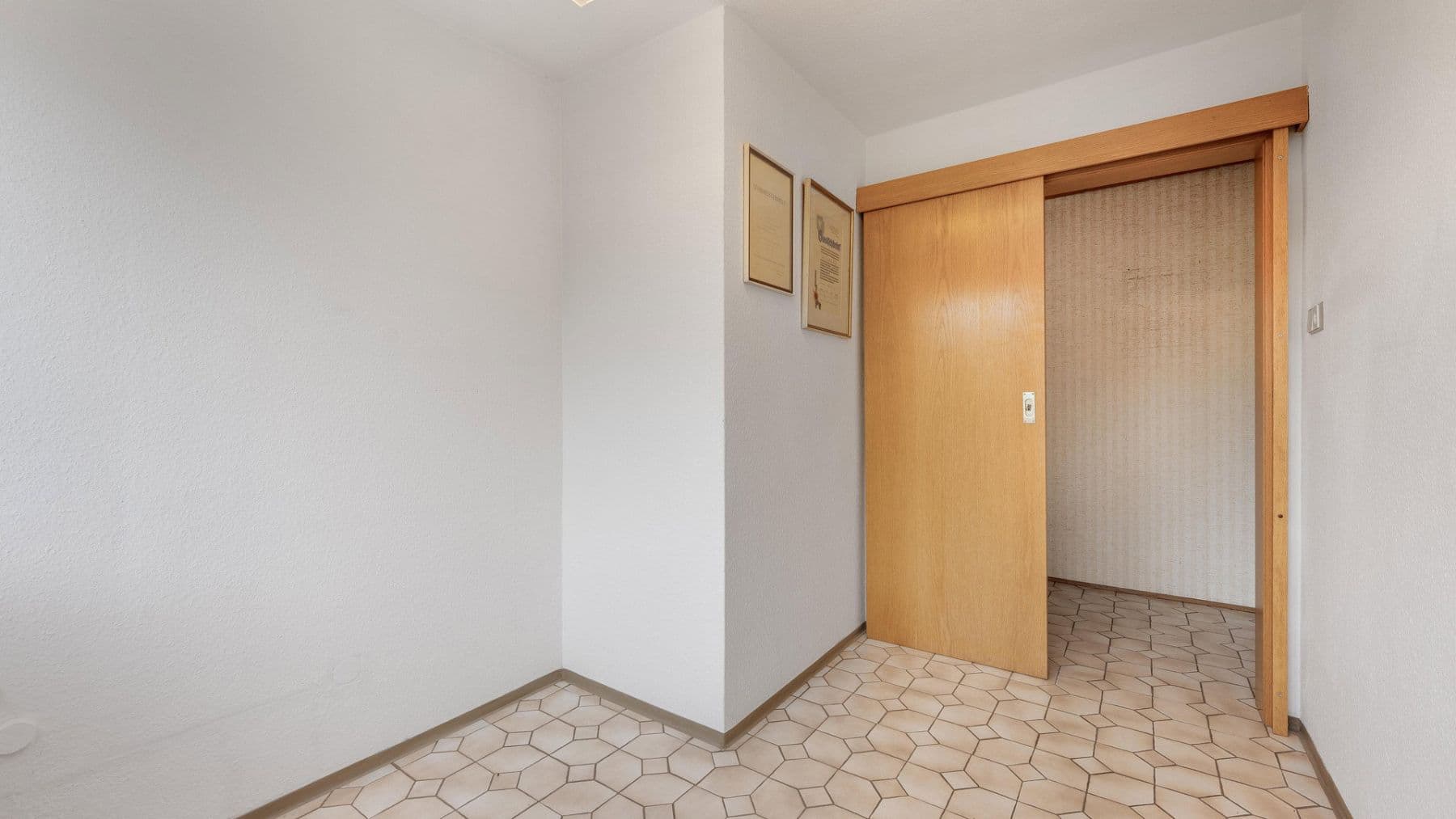 Prodej bytu 3+1 117 m², Meisenbachstraße 26, Nürnberg, Bavorsko Prodej bytu 3+1 117 m², Meisenbachstraße 26, Nürnberg, Bavorsko