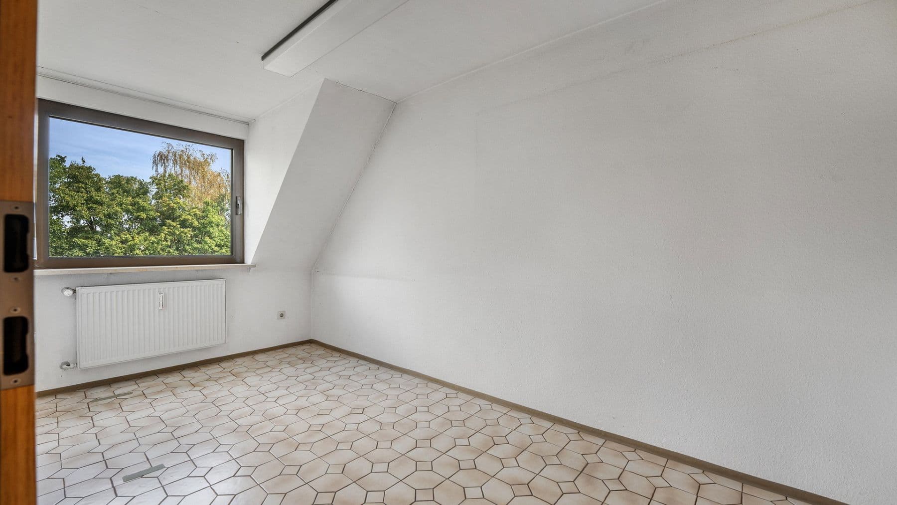 Prodej bytu 3+1 117 m², Meisenbachstraße 26, Nürnberg, Bavorsko Prodej bytu 3+1 117 m², Meisenbachstraße 26, Nürnberg, Bavorsko
