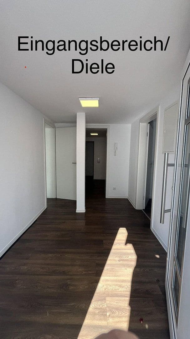 Prodej bytu 3+1 90 m², Egertstraße 26, EG, Reutlingen, Bádensko-Württembersko Prodej bytu 3+1 90 m², Egertstraße 26, EG, Reutlingen, Bádensko-Württembersko