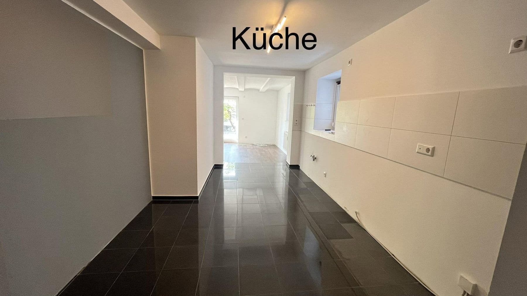 Prodej bytu 3+1 90 m², Egertstraße 26, EG, Reutlingen, Bádensko-Württembersko Prodej bytu 3+1 90 m², Egertstraße 26, EG, Reutlingen, Bádensko-Württembersko
