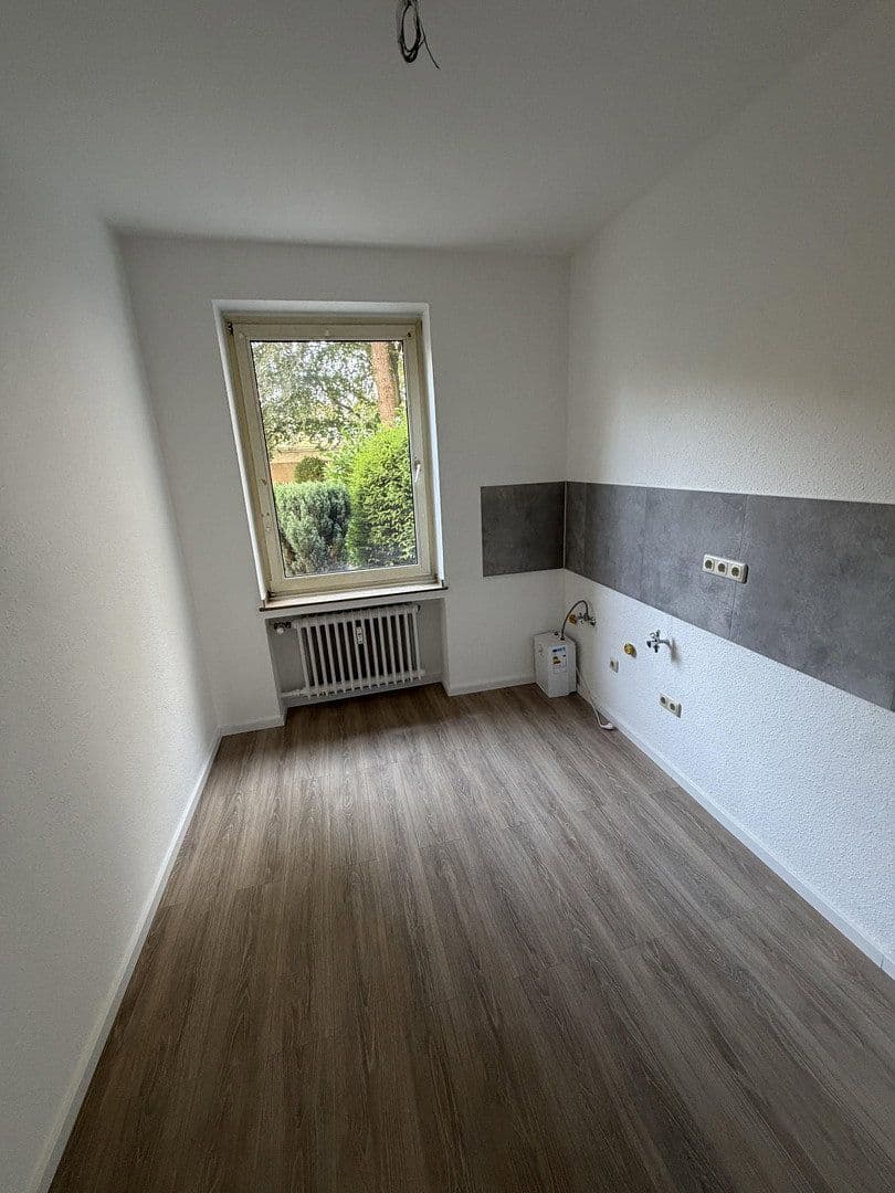 Pronájem bytu 2+1 60 m², Hülser Straße 373, Krefeld, Severní Porýní-Vestfálsko Pronájem bytu 2+1 60 m², Hülser Straße 373, Krefeld, Severní Porýní-Vestfálsko