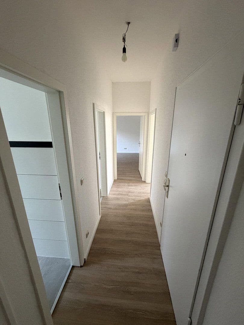 Pronájem bytu 2+1 60 m², Hülser Straße 373, Krefeld, Severní Porýní-Vestfálsko Pronájem bytu 2+1 60 m², Hülser Straße 373, Krefeld, Severní Porýní-Vestfálsko