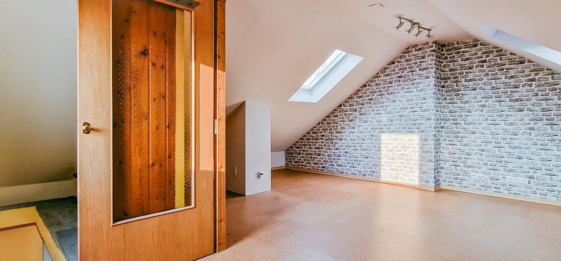 Prodej domu 122 m², pozemek 424 m², Karl Staib Str 35, Hattersheim am Main, Hessen Prodej domu 122 m², pozemek 424 m², Karl Staib Str 35, Hattersheim am Main, Hessen