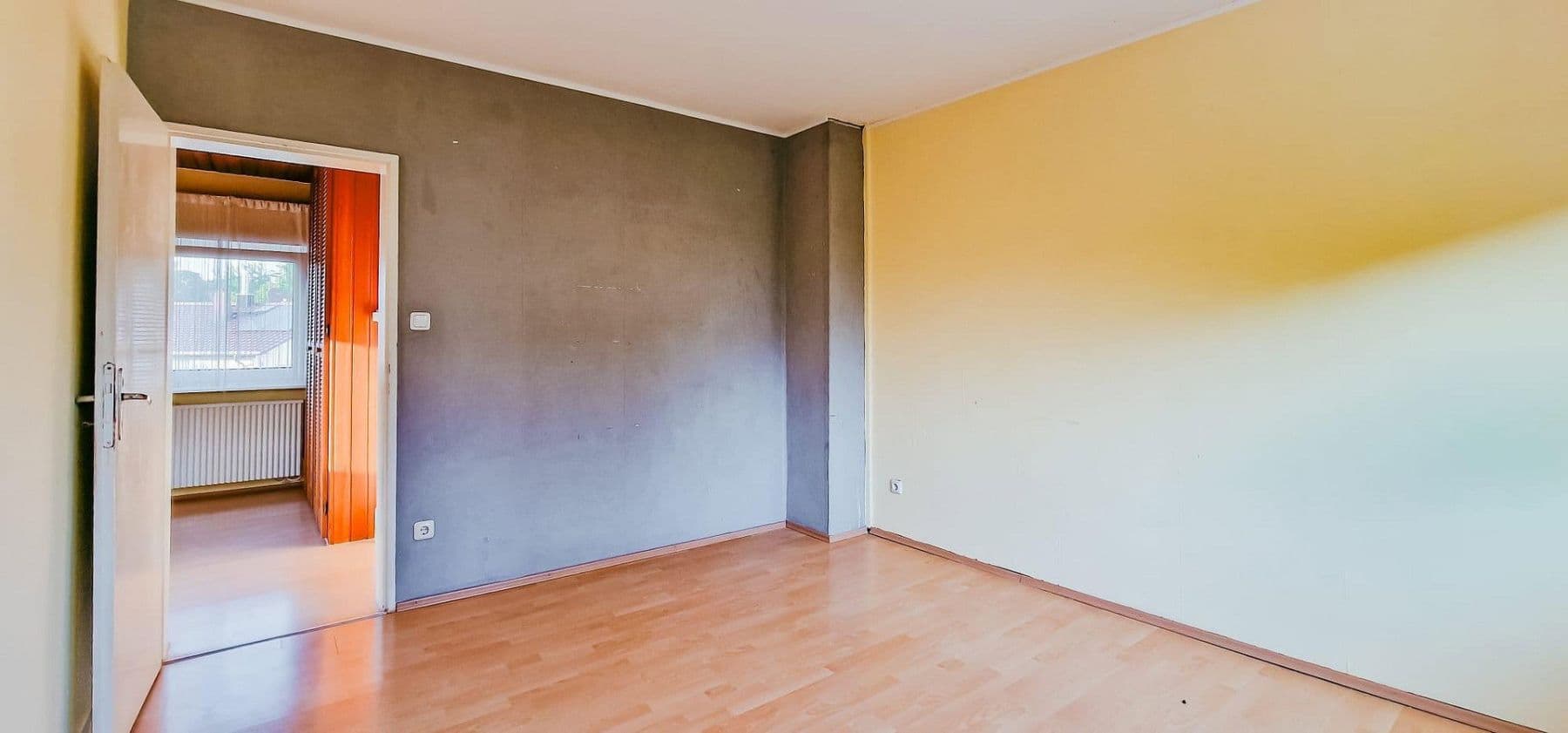 Prodej domu 122 m², pozemek 424 m², Karl Staib Str 35, Hattersheim am Main, Hessen Prodej domu 122 m², pozemek 424 m², Karl Staib Str 35, Hattersheim am Main, Hessen