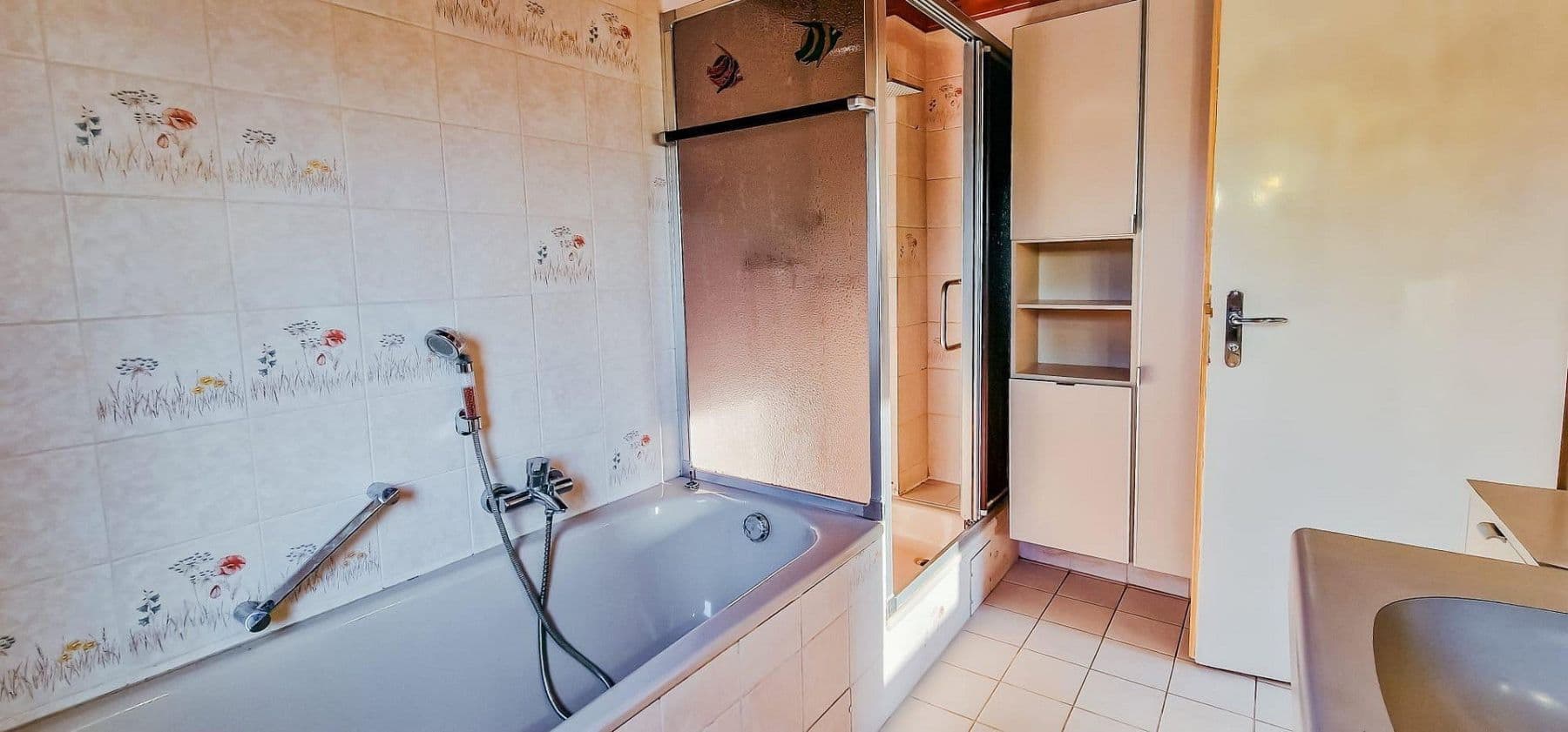Prodej domu 122 m², pozemek 424 m², Karl Staib Str 35, Hattersheim am Main, Hessen Prodej domu 122 m², pozemek 424 m², Karl Staib Str 35, Hattersheim am Main, Hessen