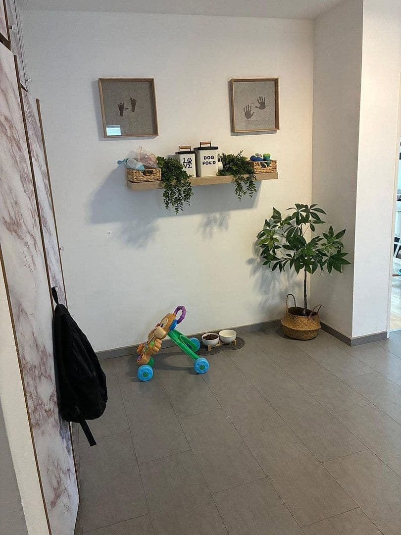 Pronájem bytu 3+1 73 m², Mühlengrund 24, Rödermark, Hessen Pronájem bytu 3+1 73 m², Mühlengrund 24, Rödermark, Hessen