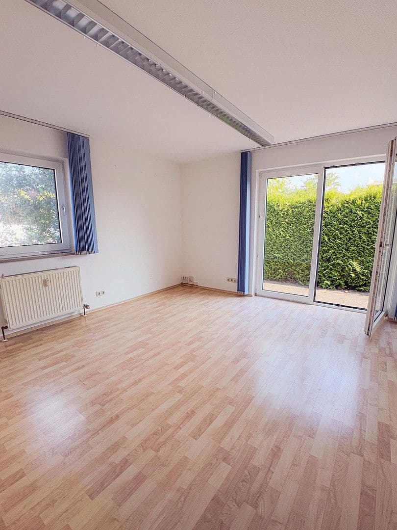 Pronájem kanceláře 103 m², Gewerbestraße 28, Cadolzburg, Bavorsko Pronájem kanceláře 103 m², Gewerbestraße 28, Cadolzburg, Bavorsko