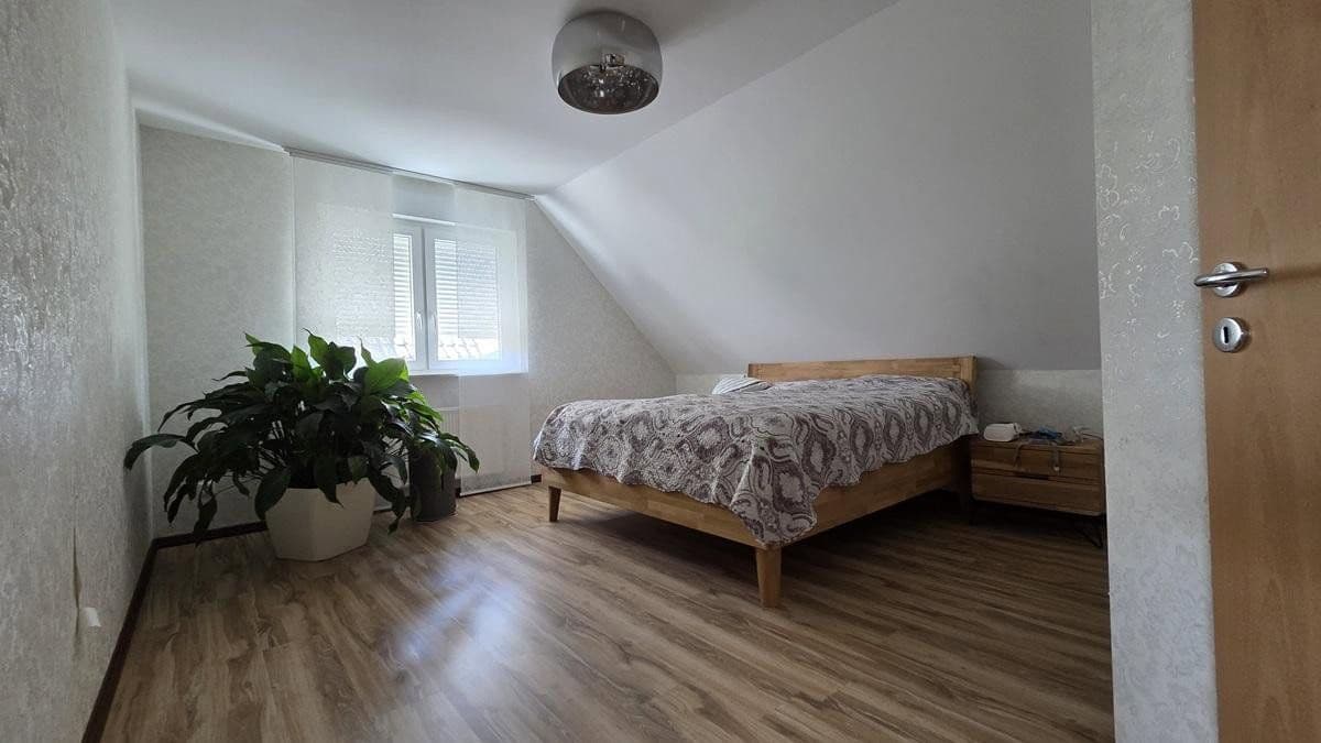 Prodej domu 183 m², pozemek 560 m², Schellerten, Dolní Sasko Prodej domu 183 m², pozemek 560 m², Schellerten, Dolní Sasko