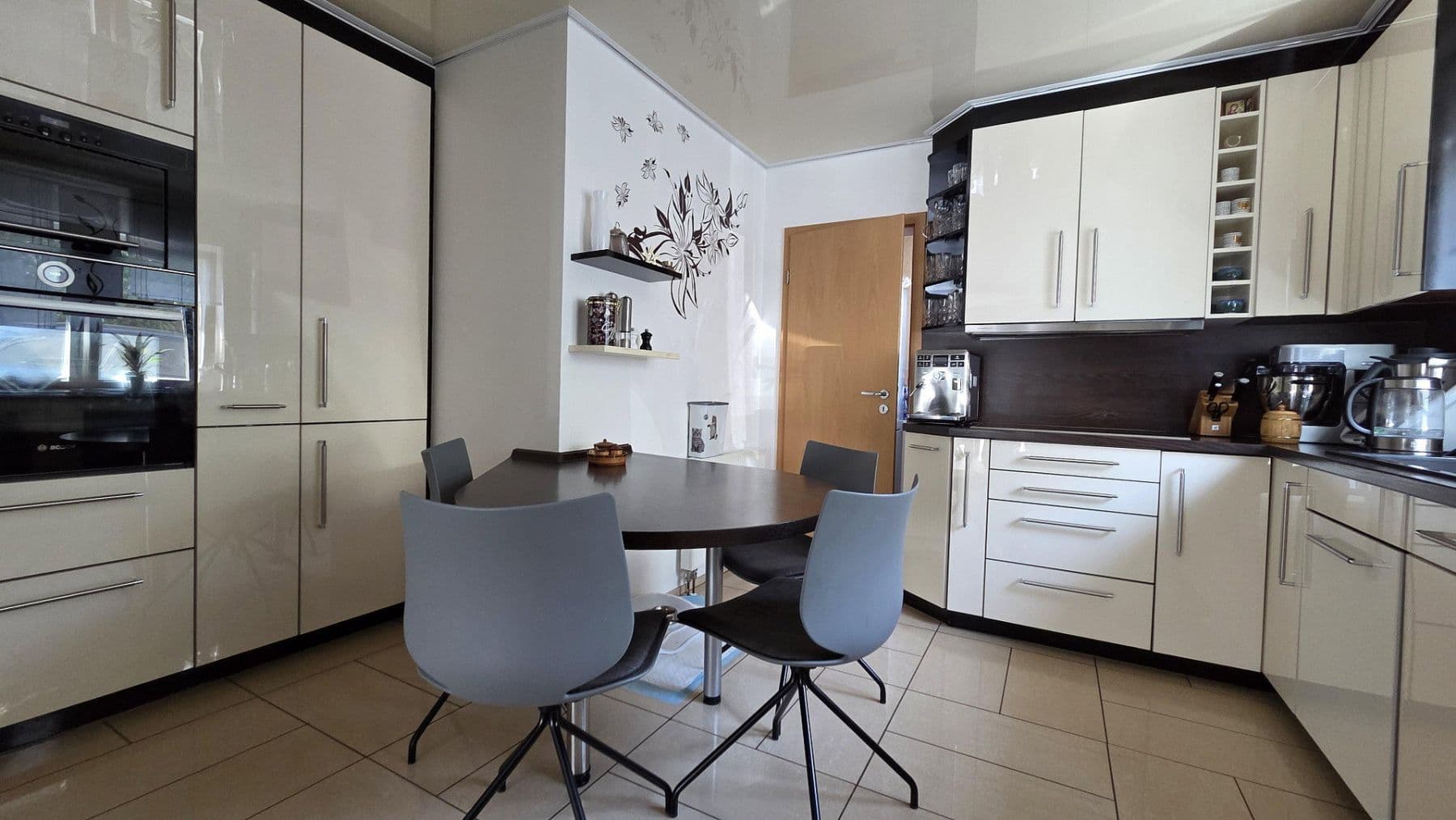 Prodej domu 183 m², pozemek 560 m², Schellerten, Dolní Sasko Prodej domu 183 m², pozemek 560 m², Schellerten, Dolní Sasko