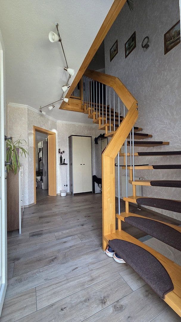 Prodej domu 183 m², pozemek 560 m², Schellerten, Dolní Sasko Prodej domu 183 m², pozemek 560 m², Schellerten, Dolní Sasko