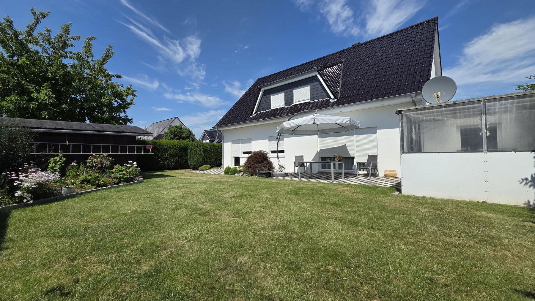 Prodej domu 183 m², pozemek 560 m², Schellerten, Dolní Sasko Prodej domu 183 m², pozemek 560 m², Schellerten, Dolní Sasko