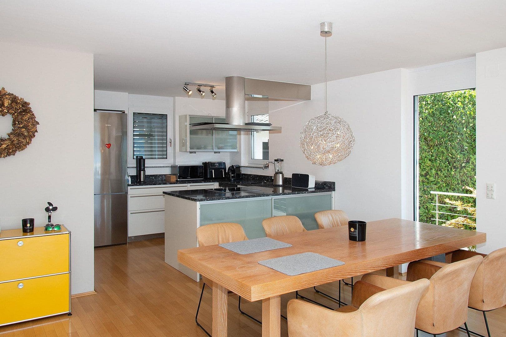 Prodej domu 201 m², pozemek 355 m², Bodman-Ludwigshafen, Bádensko-Württembersko Prodej domu 201 m², pozemek 355 m², Bodman-Ludwigshafen, Bádensko-Württembersko