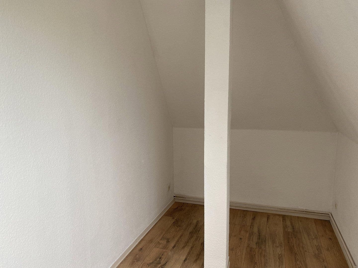 Pronájem bytu 3+1 65 m², Marienstraße 4, Eberswalde, Braniborsko Pronájem bytu 3+1 65 m², Marienstraße 4, Eberswalde, Braniborsko