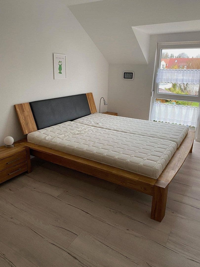 Prodej domu 125 m², pozemek 162 m², Rosdorf, Dolní Sasko Prodej domu 125 m², pozemek 162 m², Rosdorf, Dolní Sasko