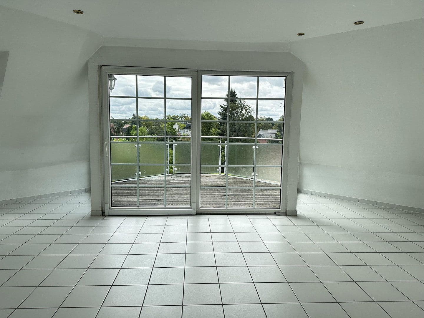 Prodej bytu 3+1 60 m², Falkensee, Braniborsko Prodej bytu 3+1 60 m², Falkensee, Braniborsko