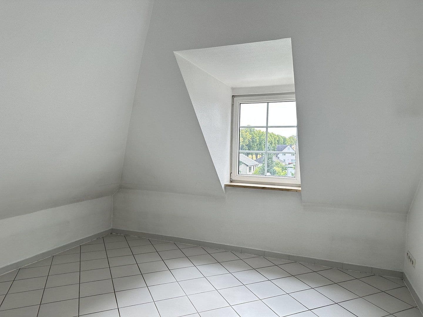 Prodej bytu 3+1 60 m², Falkensee, Braniborsko Prodej bytu 3+1 60 m², Falkensee, Braniborsko