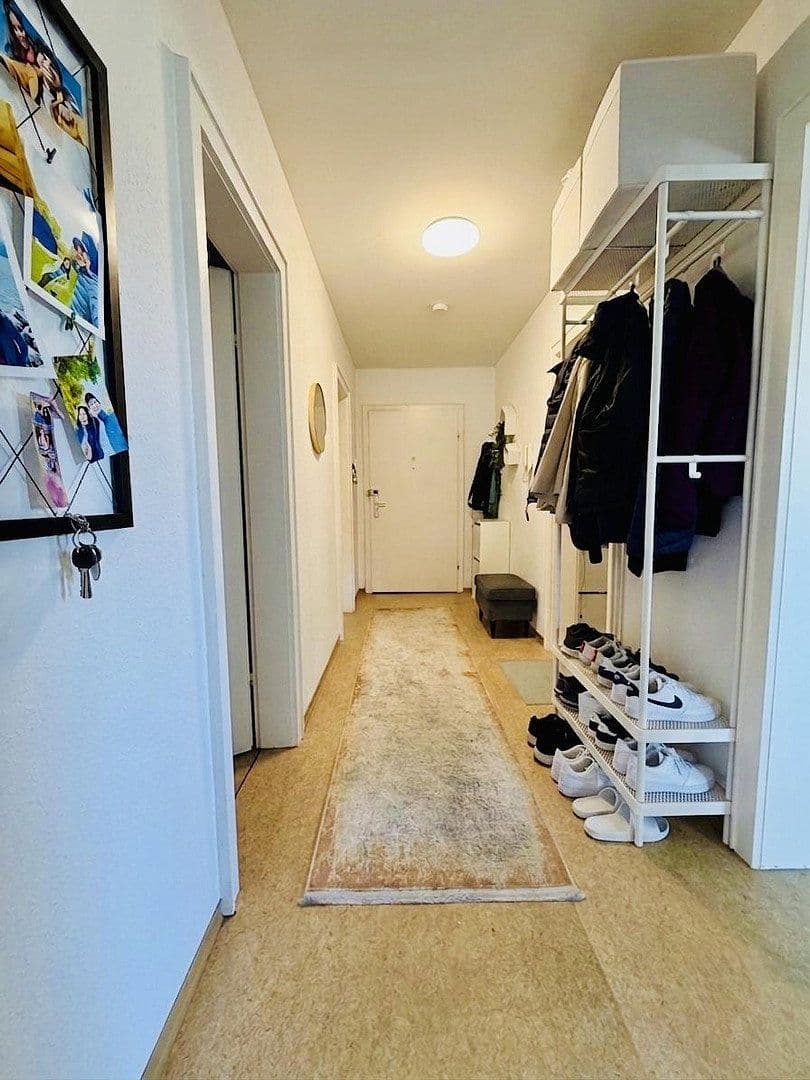 Pronájem bytu 2+1 68 m², Krokodilweg 40, Stuttgart, Bádensko-Württembersko Pronájem bytu 2+1 68 m², Krokodilweg 40, Stuttgart, Bádensko-Württembersko