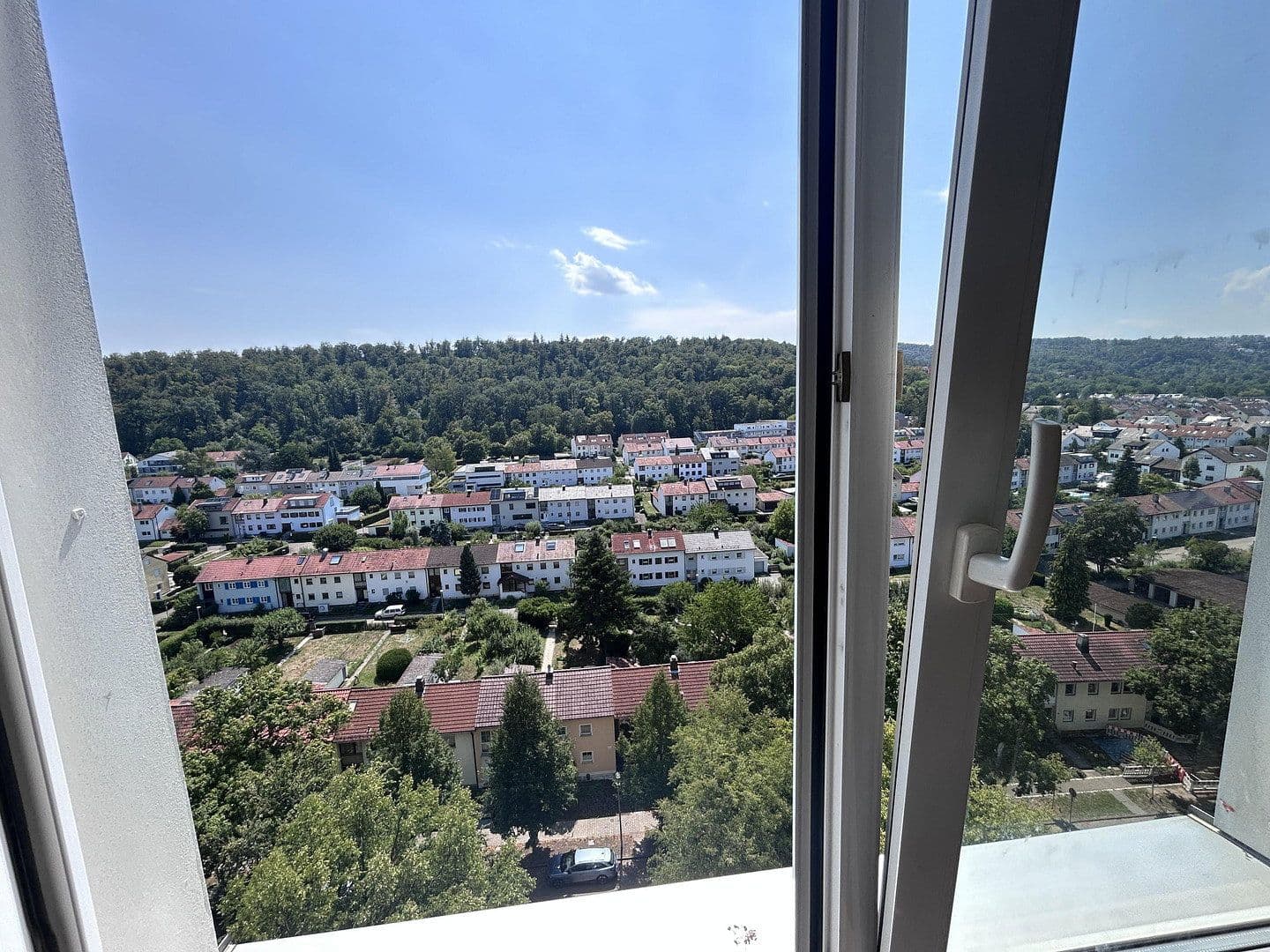 Pronájem bytu 2+1 68 m², Krokodilweg 40, Stuttgart, Bádensko-Württembersko Pronájem bytu 2+1 68 m², Krokodilweg 40, Stuttgart, Bádensko-Württembersko