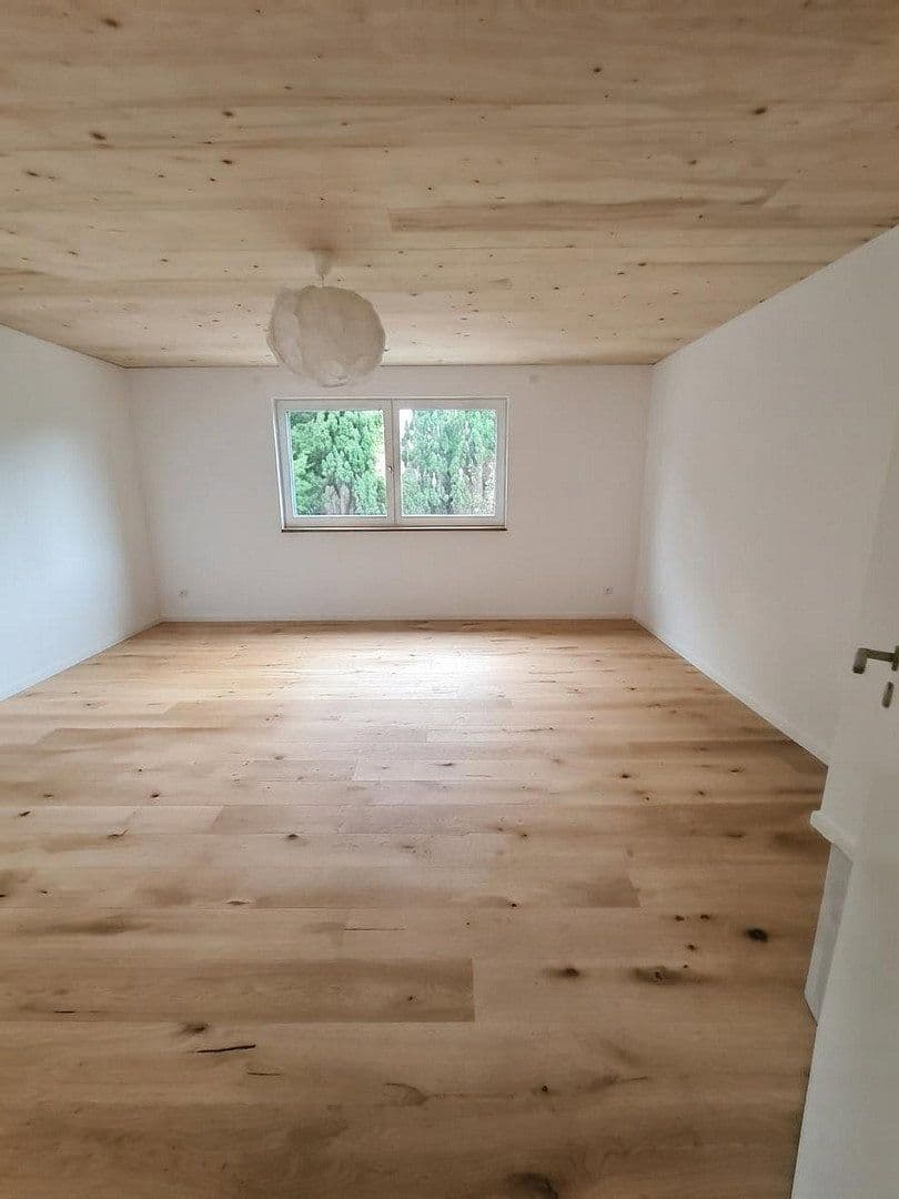 Pronájem domu 158 m², pozemek 110 m², Bauseweinallee 58f, München, Bavorsko Pronájem domu 158 m², pozemek 110 m², Bauseweinallee 58f, München, Bavorsko