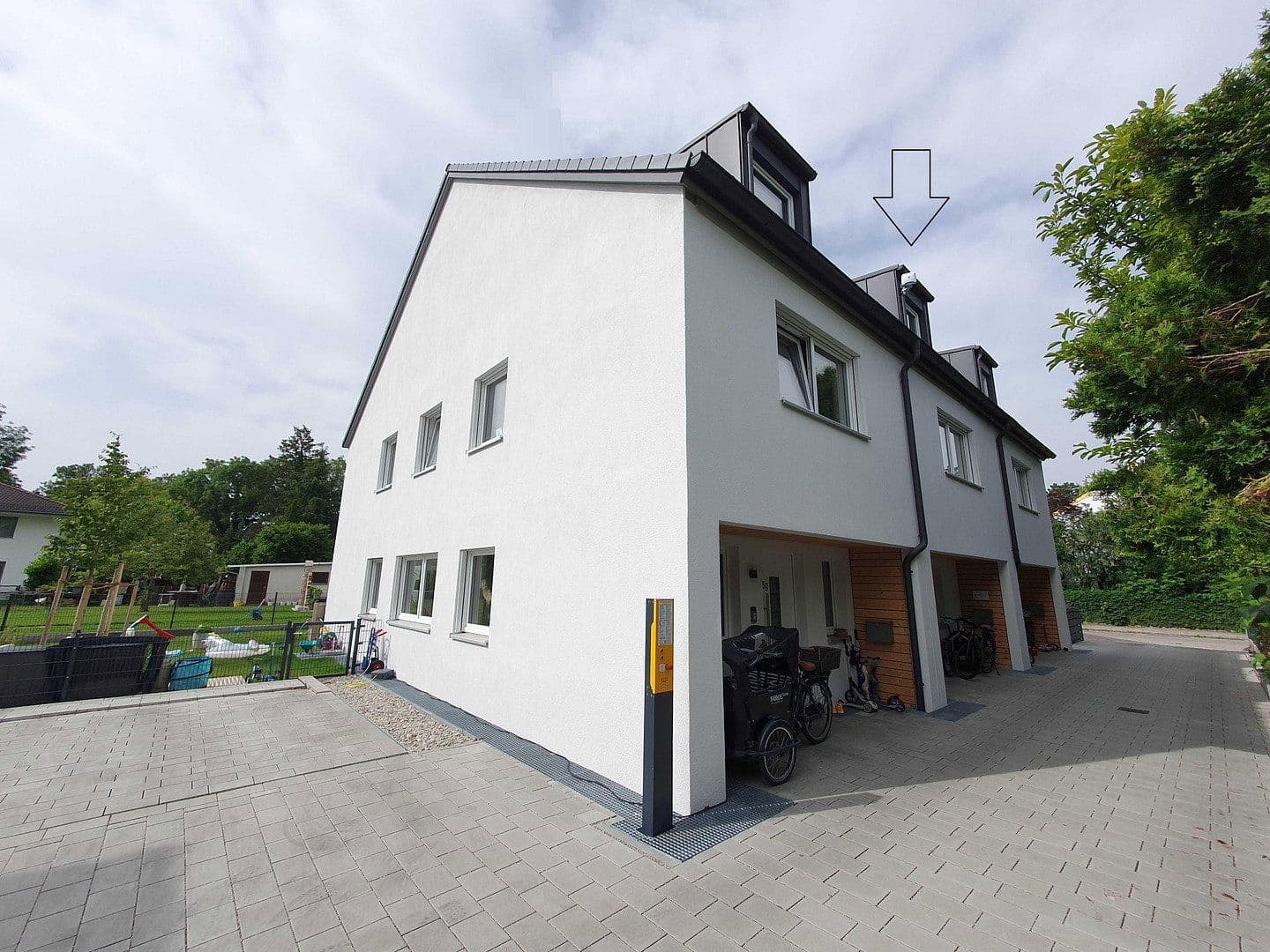 Pronájem domu 158 m², pozemek 110 m², Bauseweinallee 58f, München, Bavorsko Pronájem domu 158 m², pozemek 110 m², Bauseweinallee 58f, München, Bavorsko